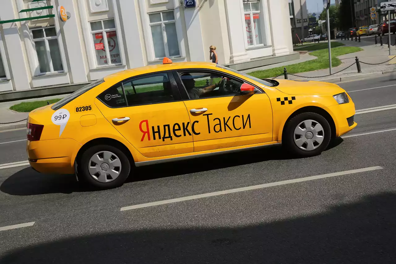 Мәжіліс депутаты «Яндекс.Таксидің» нарықтағы үстемдігін сынға алды